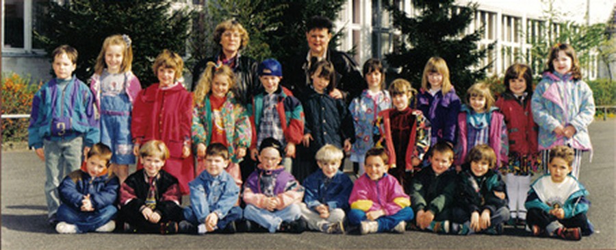 BSD Bensberg, Basisschool Westhoven Dellbck 1993-1994
Klasfoto's ingestuurd door Katrien Brion